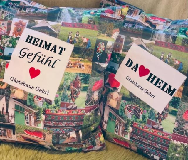 Gasthaus Hirschenstube & Gaestehaus Gehri Waldkirch Bagian luar foto